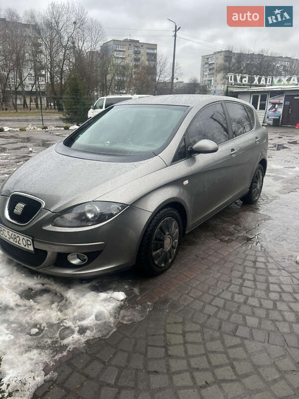 Хэтчбек SEAT Toledo 2005 в Шептицькому