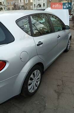 Хэтчбек SEAT Toledo 2008 в 