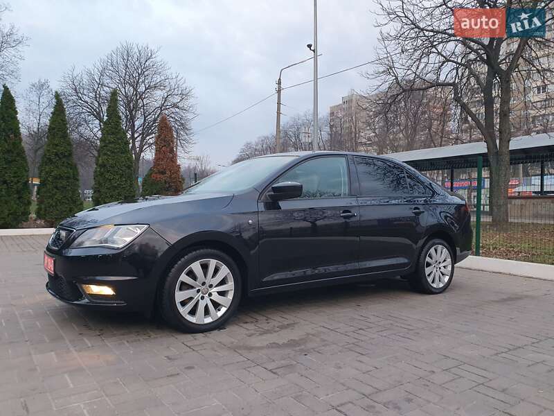 Лифтбек SEAT Toledo 2013 в Киеве