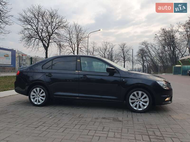 Лифтбек SEAT Toledo 2013 в Киеве