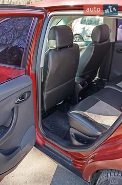 Хэтчбек SEAT Toledo 2007 в 