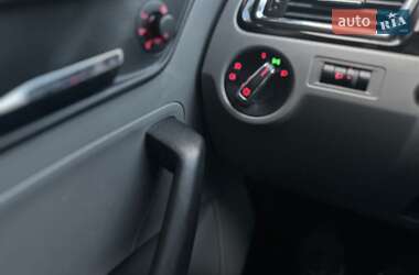 Лифтбек SEAT Toledo 2014 в 