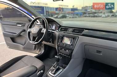 Лифтбек SEAT Toledo 2014 в 