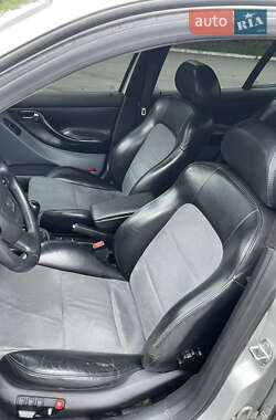 Седан SEAT Toledo 2001 в 