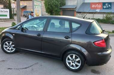 Хэтчбек SEAT Toledo 2005 в 
