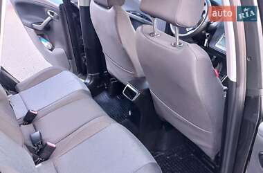 Хэтчбек SEAT Toledo 2005 в 
