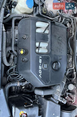 Седан SEAT Toledo 2004 в 