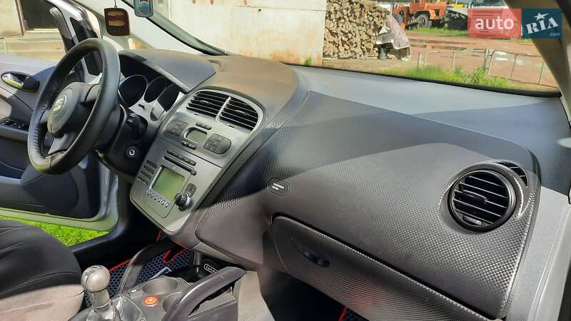 Хэтчбек SEAT Toledo 2008 в Калуше