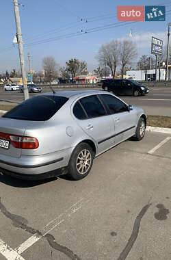 Седан SEAT Toledo 2000 в 