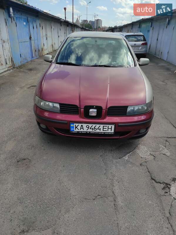 Седан SEAT Toledo 2003 в 