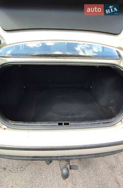 Седан SEAT Toledo 2003 в 