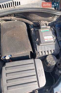 Хэтчбек SEAT Toledo 2006 в 