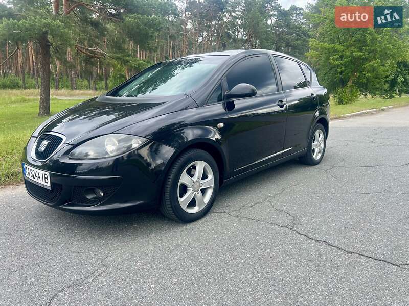 Хэтчбек SEAT Toledo 2008 в 