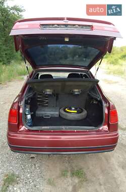 Седан SEAT Toledo 1992 в 
