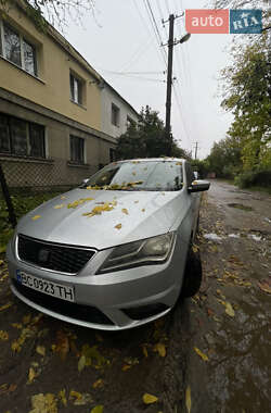 Ліфтбек SEAT Toledo 2012 в Львові