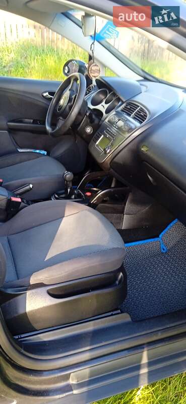 Хетчбек SEAT Toledo 2007 в Житомирі