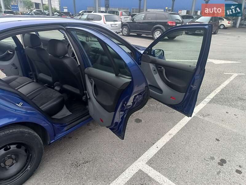 Седан SEAT Toledo 2000 в Ивано-Франковске