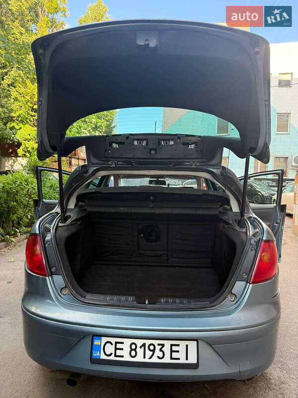 Хэтчбек SEAT Toledo 2005 в Ровно