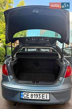 Хэтчбек SEAT Toledo 2005 в 