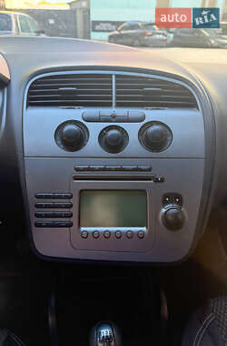 Хэтчбек SEAT Toledo 2005 в 