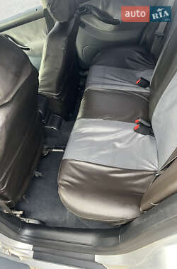 Седан SEAT Toledo 2001 в 
