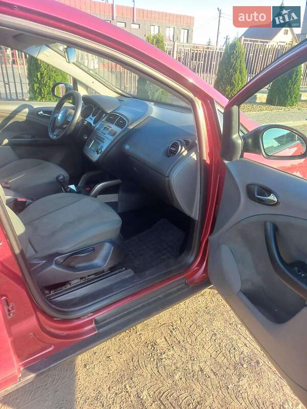 Хэтчбек SEAT Toledo 2005 в Одессе фото 11 Хэтчбек SEAT Toledo 2005 в Одессе