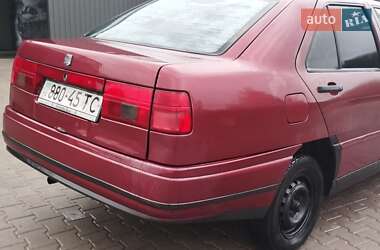 Седан SEAT Toledo 1993 в 