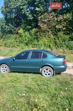 Седан SEAT Toledo 2000 в Острозі