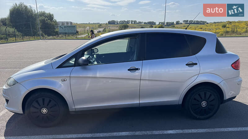 Хетчбек SEAT Toledo 2004 в Тернополі