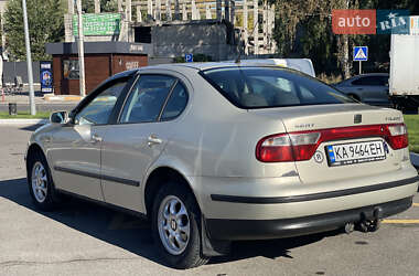 Седан SEAT Toledo 2003 в 