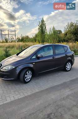 Хетчбек SEAT Toledo 2005 в Рівному