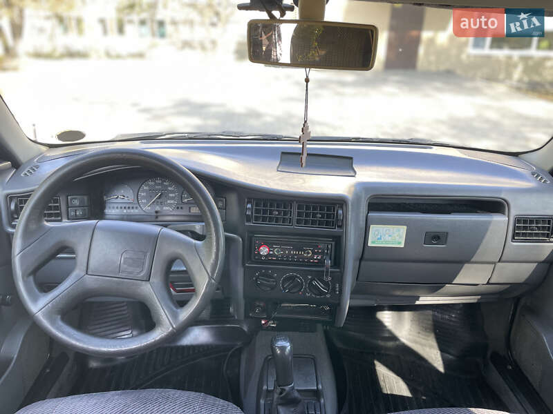 Седан SEAT Toledo 1992 в Подільську фото 5 Седан SEAT Toledo 1992 в Подільську