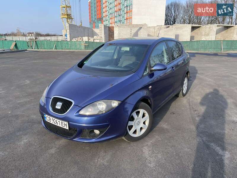 Хетчбек SEAT Toledo 2005 в 