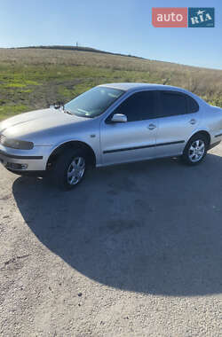 Седан SEAT Toledo 2002 в 