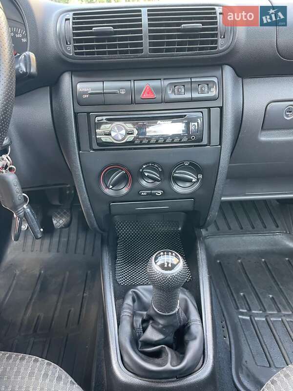 Седан SEAT Toledo 2003 в Стрые фото 5 Седан SEAT Toledo 2003 в Стрые
