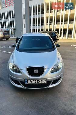 Хэтчбек SEAT Toledo 2006 в 