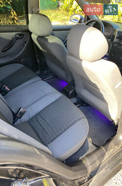 Седан SEAT Toledo 2004 в 