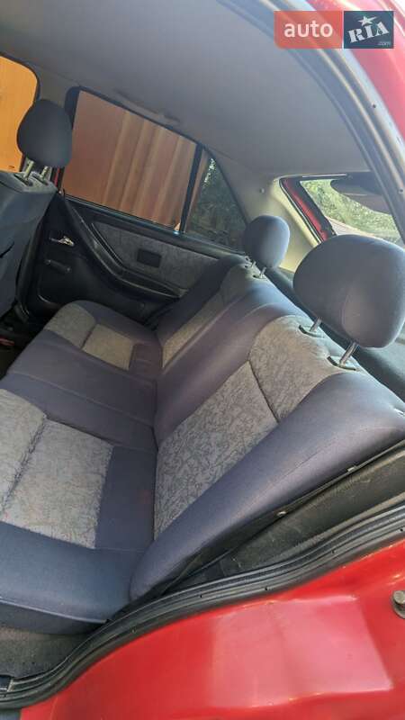 Седан SEAT Toledo 1997 в Ровно