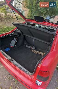 Седан SEAT Toledo 1997 в 