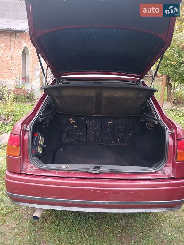 Седан SEAT Toledo 1994 в Монастыриске