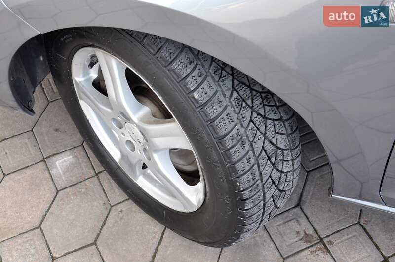 Ліфтбек SEAT Toledo 2013 в Львові фото 37 Ліфтбек SEAT Toledo 2013 в Львові