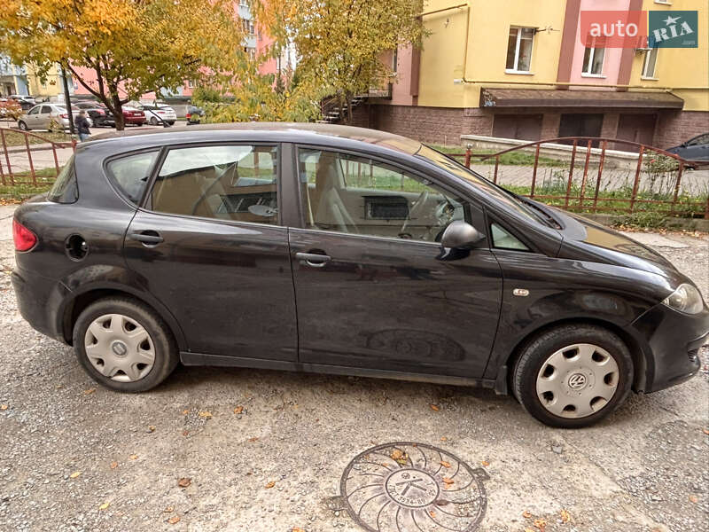 Хэтчбек SEAT Toledo 2008 в Ивано-Франковске фото 8 Хэтчбек SEAT Toledo 2008 в Ивано-Франковске
