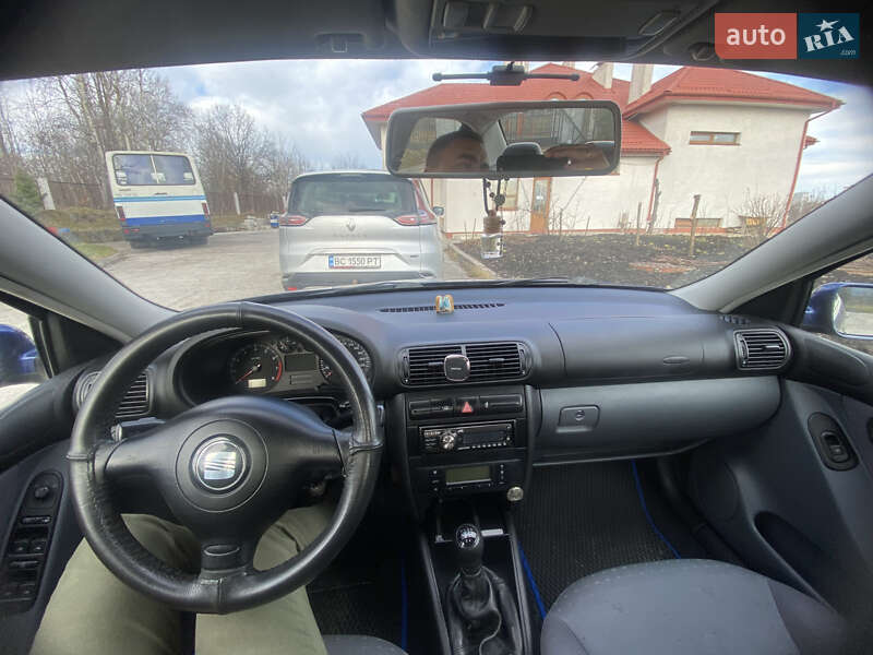 Седан SEAT Toledo 2002 в Львові
