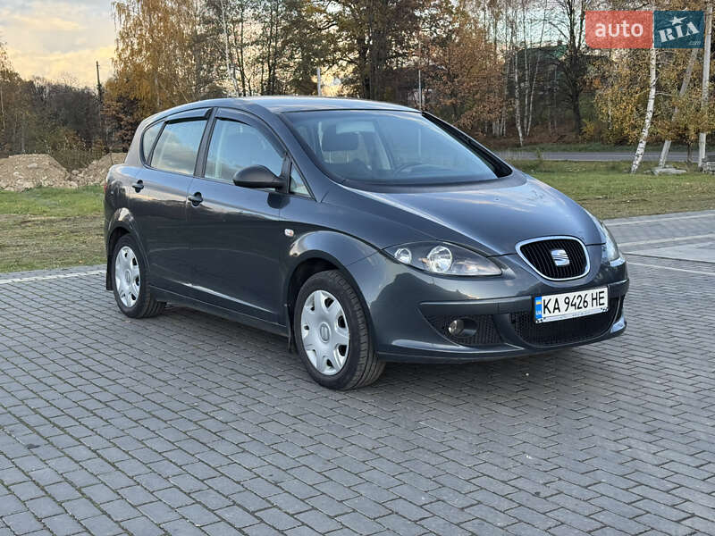 Хетчбек SEAT Toledo 2008 в Долині