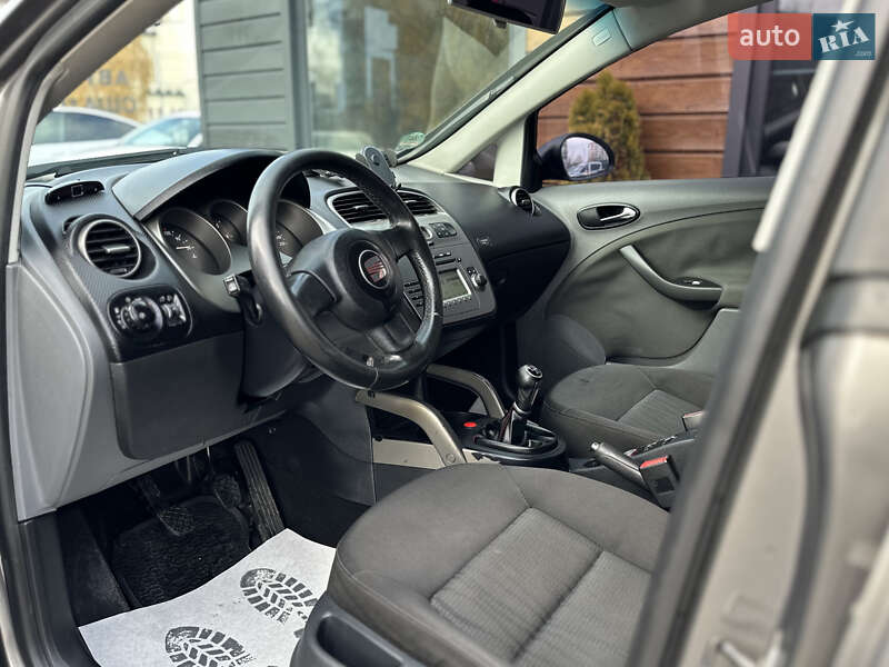 Хетчбек SEAT Toledo 2005 в Шептицькому фото 26 Хетчбек SEAT Toledo 2005 в Шептицькому