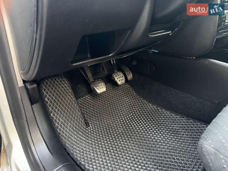 Хетчбек SEAT Toledo 2004 в Нетішині фото 34 Хетчбек SEAT Toledo 2004 в Нетішині