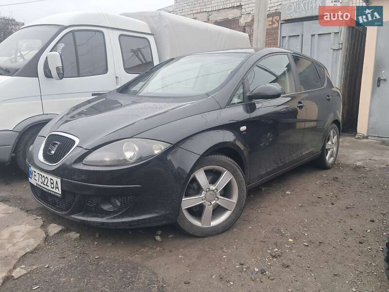 Хетчбек SEAT Toledo 2006 в Дніпрі