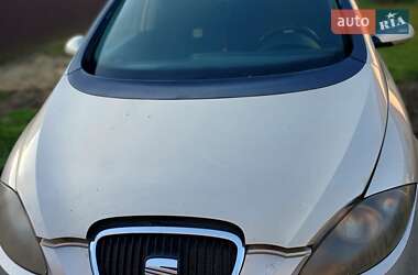 Хетчбек SEAT Toledo 2004 в Жовтанцях