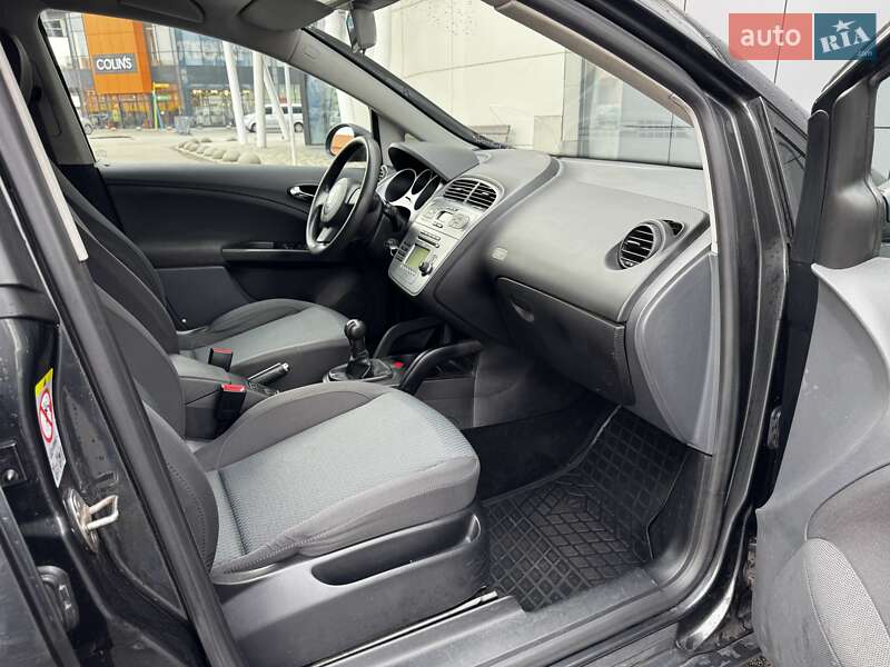 Хетчбек SEAT Toledo 2008 в Києві