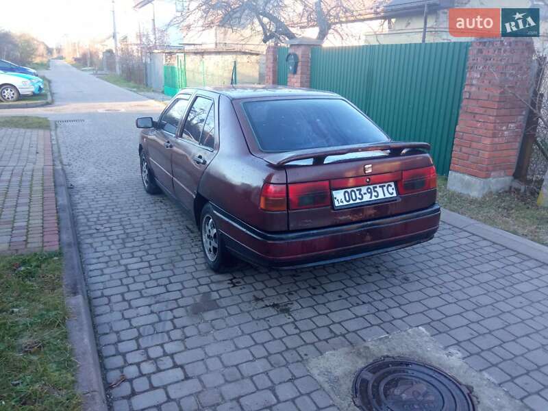 Седан SEAT Toledo 1993 в Львові